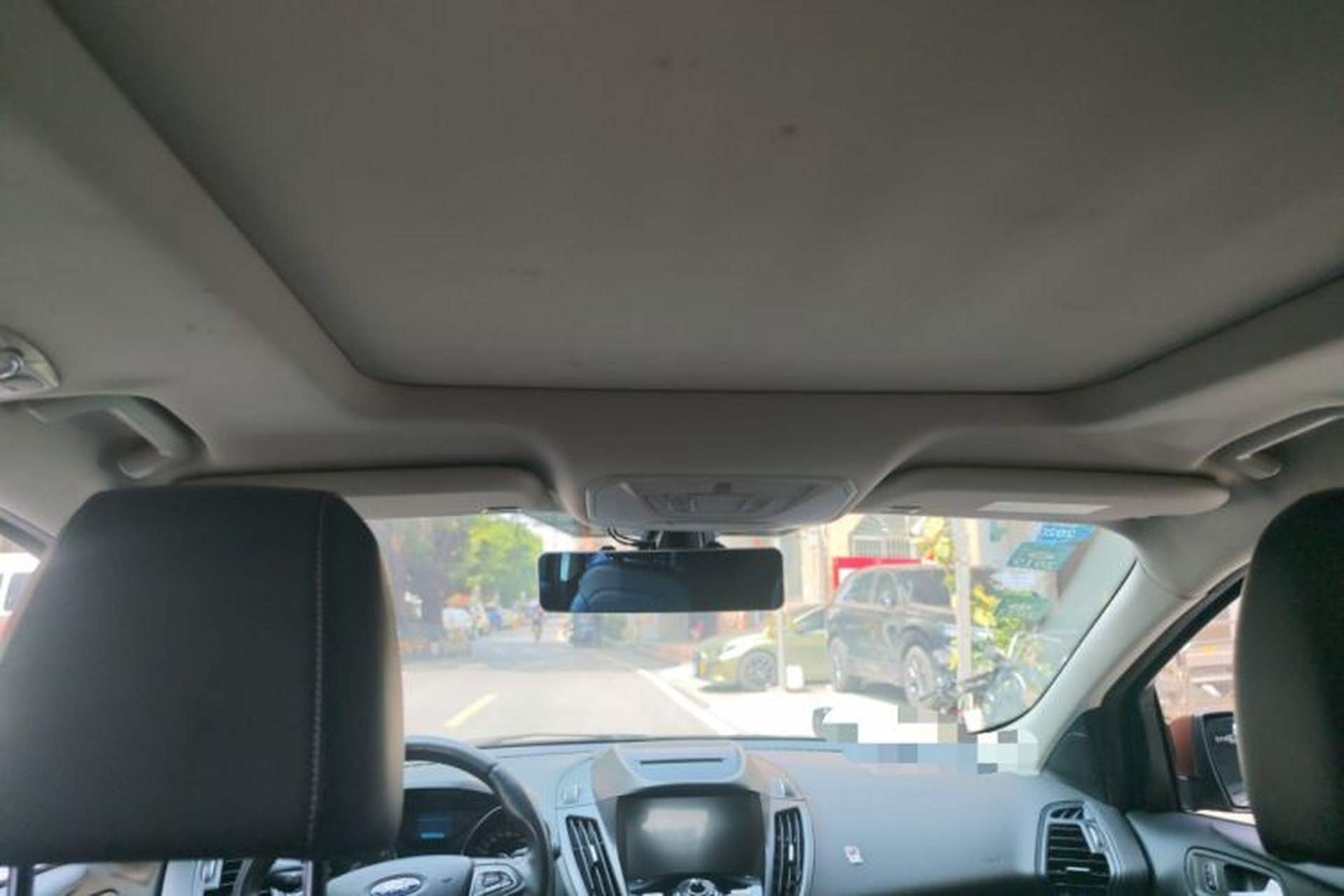 Used Ford Kuga 2017 EcoBoost 180 Two-Wheel-Drive Tiger Leap Model Headliner
