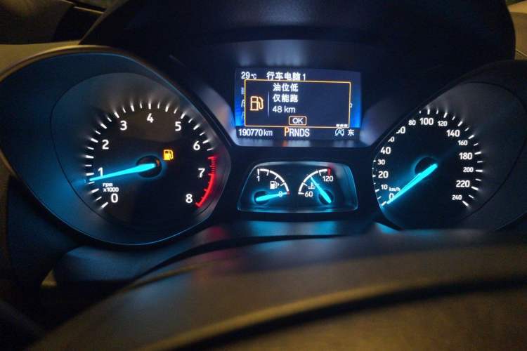 Used Ford Kuga 2017 EcoBoost 245 Four-Wheel-Drive Sport Model Instrument Cluster