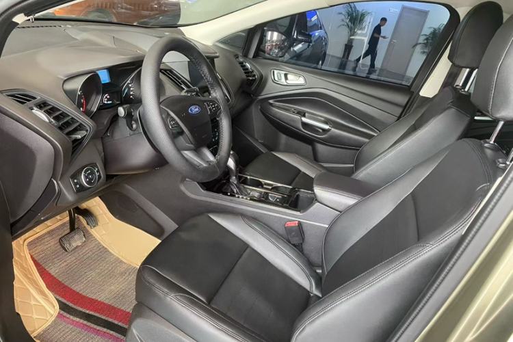 Used Ford Kuga 2017 EcoBoost 180 Two-Wheel-Drive Elite Trim Interior 1