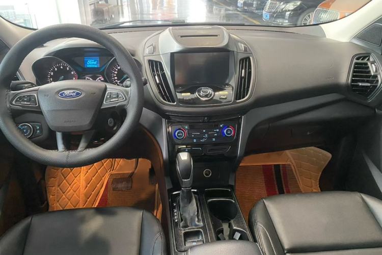 Used Ford Kuga 2017 EcoBoost 180 Two-Wheel-Drive Elite Trim Interior 2