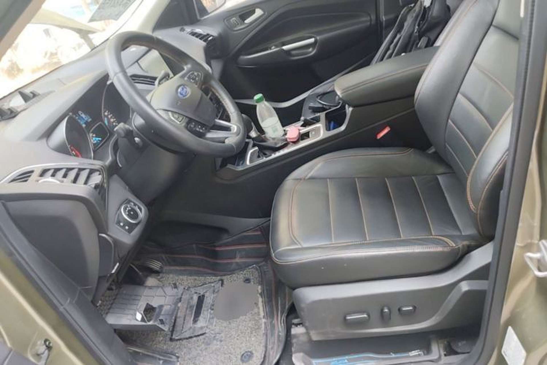 Used Ford Kuga 2017 EcoBoost 245 Four-Wheel-Drive Sport Model Left Front Seat