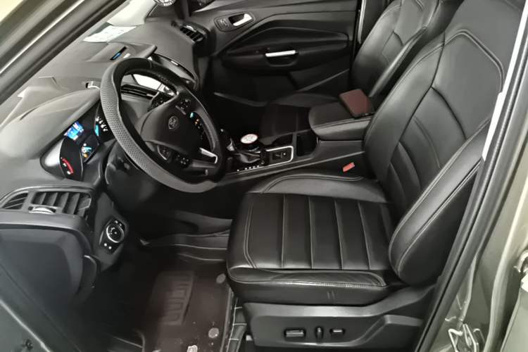 Used Ford Kuga 2017 EcoBoost 245 Four-Wheel-Drive Sport Model Left Front Seat