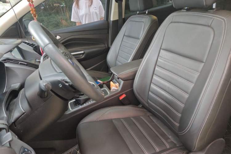 Used Ford Kuga 2017 EcoBoost 180 Four-Wheel Drive Luxury Wing Model Left Front Seat