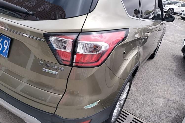 Used Ford Kuga 2017 EcoBoost 180 Two-Wheel-Drive Luxury Wing Edition Right Rear Taillight