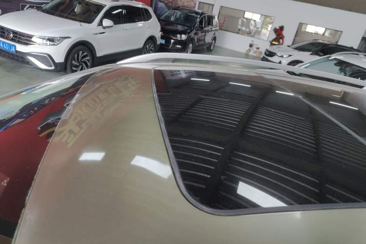 Used Ford Kuga 2017 EcoBoost 245 Four-Wheel-Drive Sport Model Roof