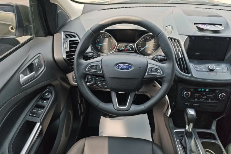 Used Ford Kuga 2017 EcoBoost 180 Two-Wheel-Drive Luxury Wing Edition Steering Wheel