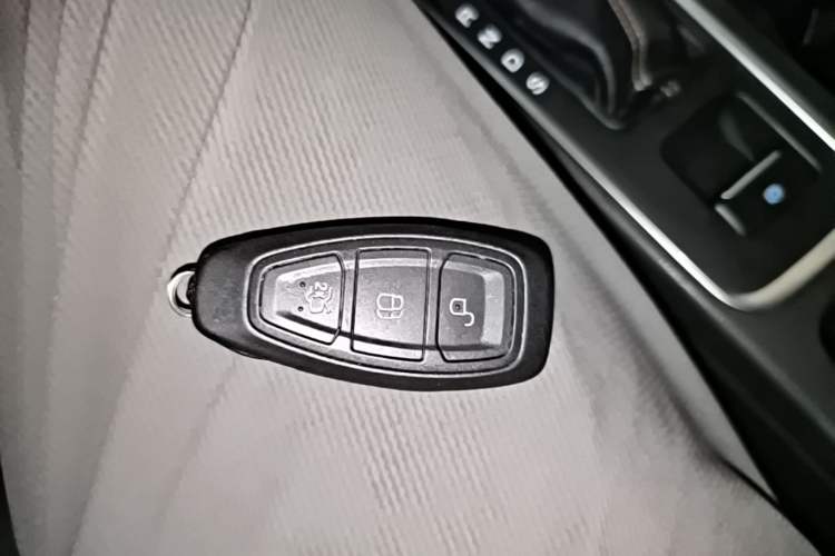 Used Ford Kuga 2017 EcoBoost 245 Four-Wheel-Drive Sport Model Vehicle Key