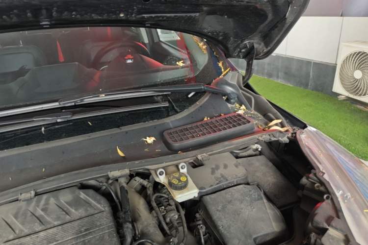 Used Ford Kuga 2018 Facelifted EcoBoost 180 Two-Wheel Drive Luxury Wing Edition Engine Bay Left