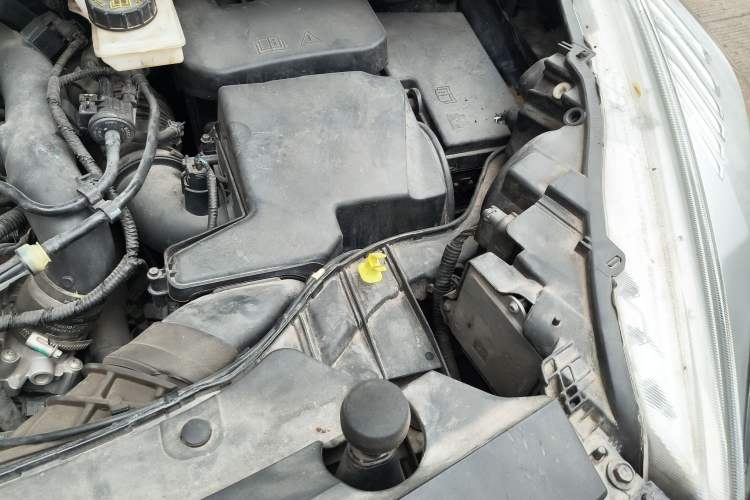 Used Ford Kuga 2018 Facelifted EcoBoost 180 Two-Wheel-Drive Platinum Wing Edition Engine Bay Left