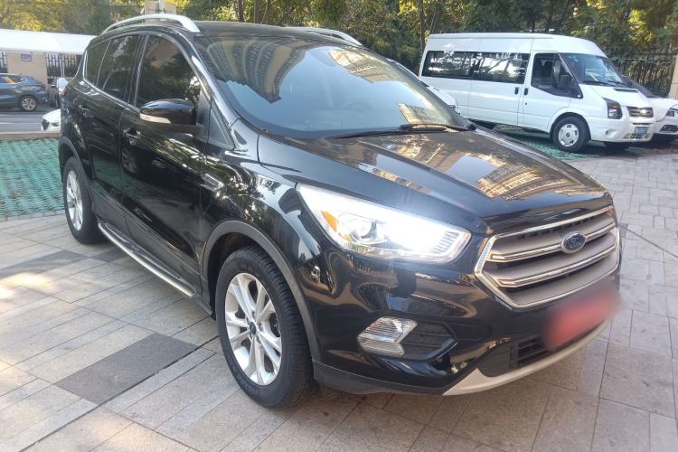 Used Ford Kuga 2018 Facelifted EcoBoost 180 Two-Wheel-Drive Platinum Wing Edition Front Right 45 Deg