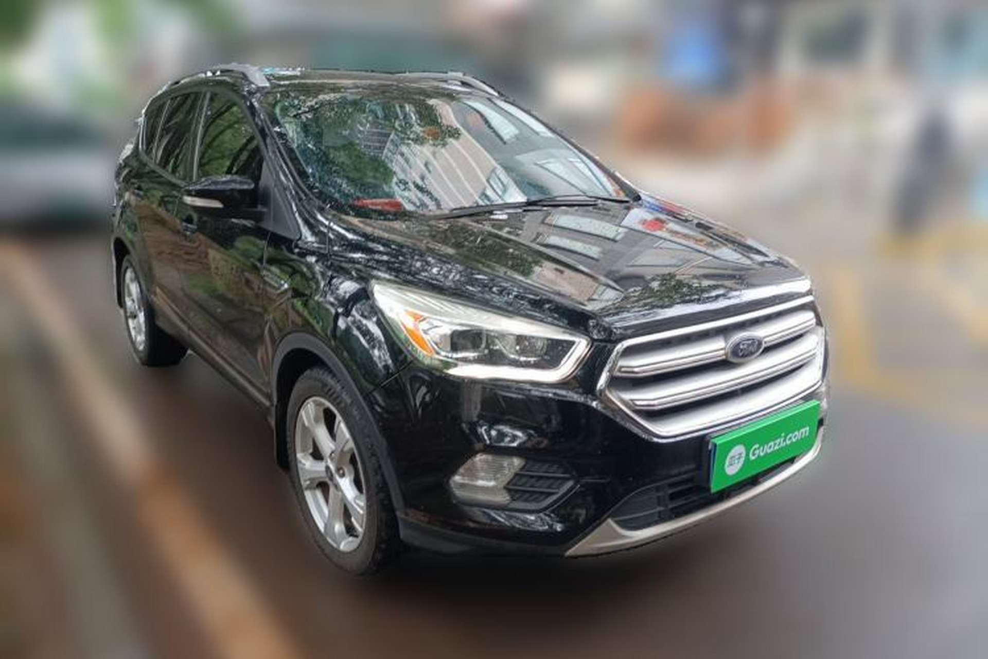 Used Ford Kuga 2018 Facelifted EcoBoost 180 Two-Wheel Drive Luxury Wing Edition Front Right 45 Deg