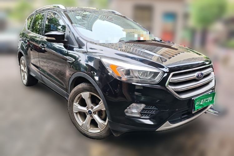 Used Ford Kuga 2018 EcoBoost 180 Two-Wheel-Drive Platinum Edition Front Right 45 Deg