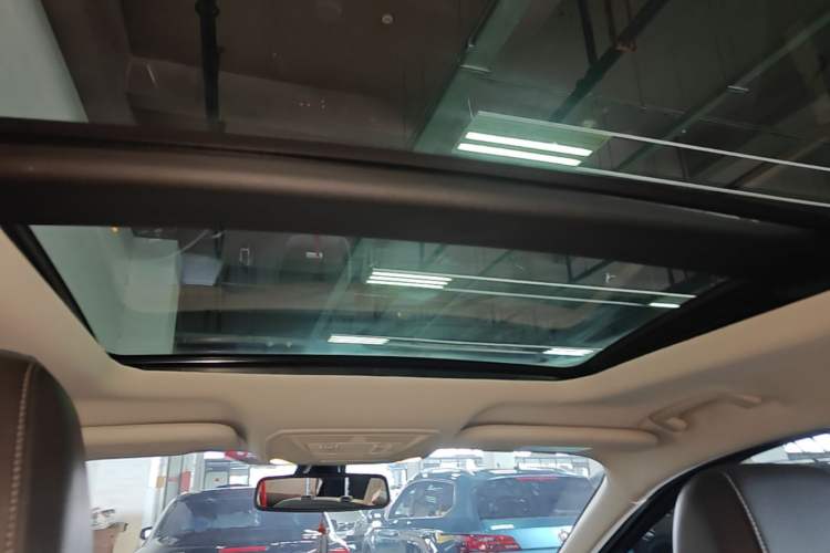Used Ford Kuga 2018 Facelifted EcoBoost 180 Two-Wheel Drive Luxury Wing Edition Headliner