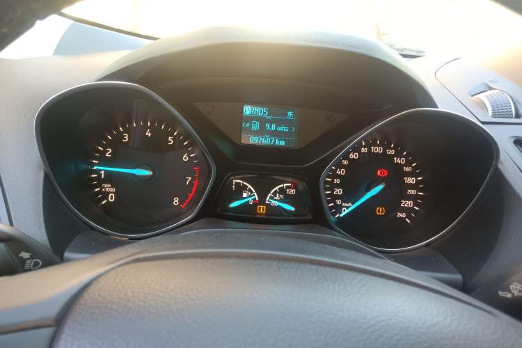 Used Ford Kuga 2018 Facelifted EcoBoost 180 Two-Wheel-Drive Platinum Wing Edition Instrument Cluster