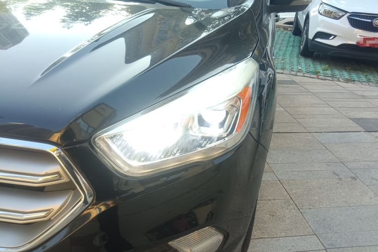 Used Ford Kuga 2018 Facelifted EcoBoost 180 Two-Wheel-Drive Platinum Wing Edition Left Front Headlight