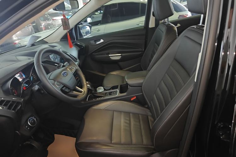 Used Ford Kuga 2018 Facelifted EcoBoost 180 Two-Wheel Drive Luxury Wing Edition Left Front Seat