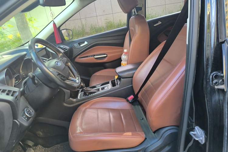 Used Ford Kuga 2018 EcoBoost 180 Two-Wheel-Drive Cognac Special Edition Left Front Seat