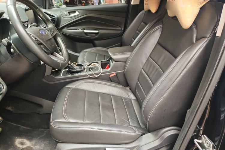 Used Ford Kuga 2018 EcoBoost 180 Two-Wheel-Drive Platinum Edition Left Front Seat
