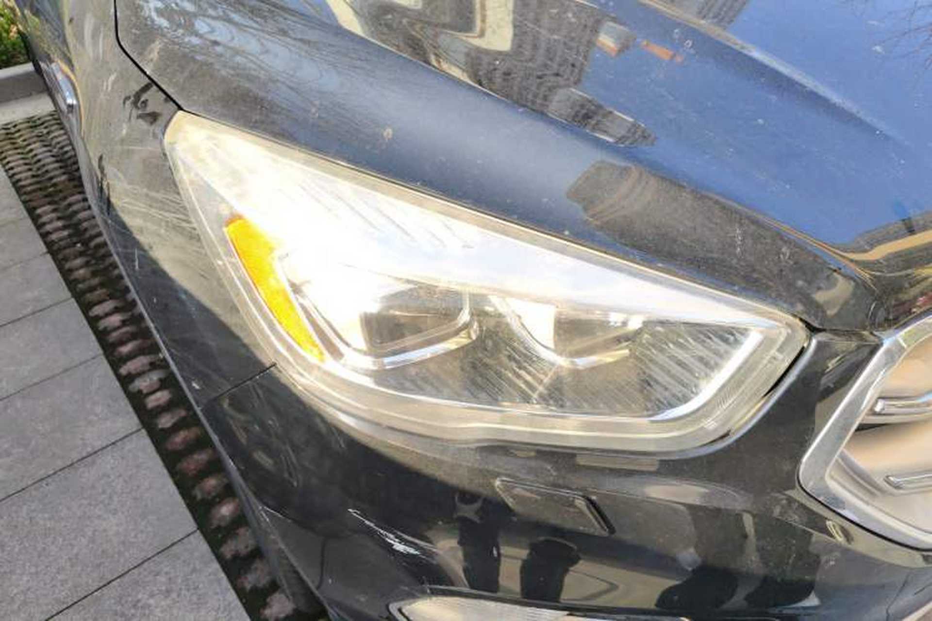 Used Ford Kuga 2018 EcoBoost 245 Four-Wheel Drive Luxury Wing Model Right Front Headlight