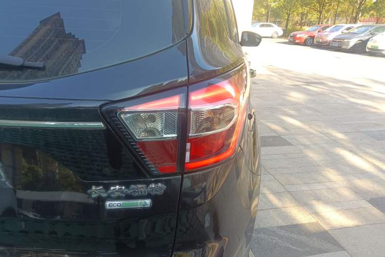 Used Ford Kuga 2018 Facelifted EcoBoost 180 Two-Wheel-Drive Platinum Wing Edition Right Rear Taillight