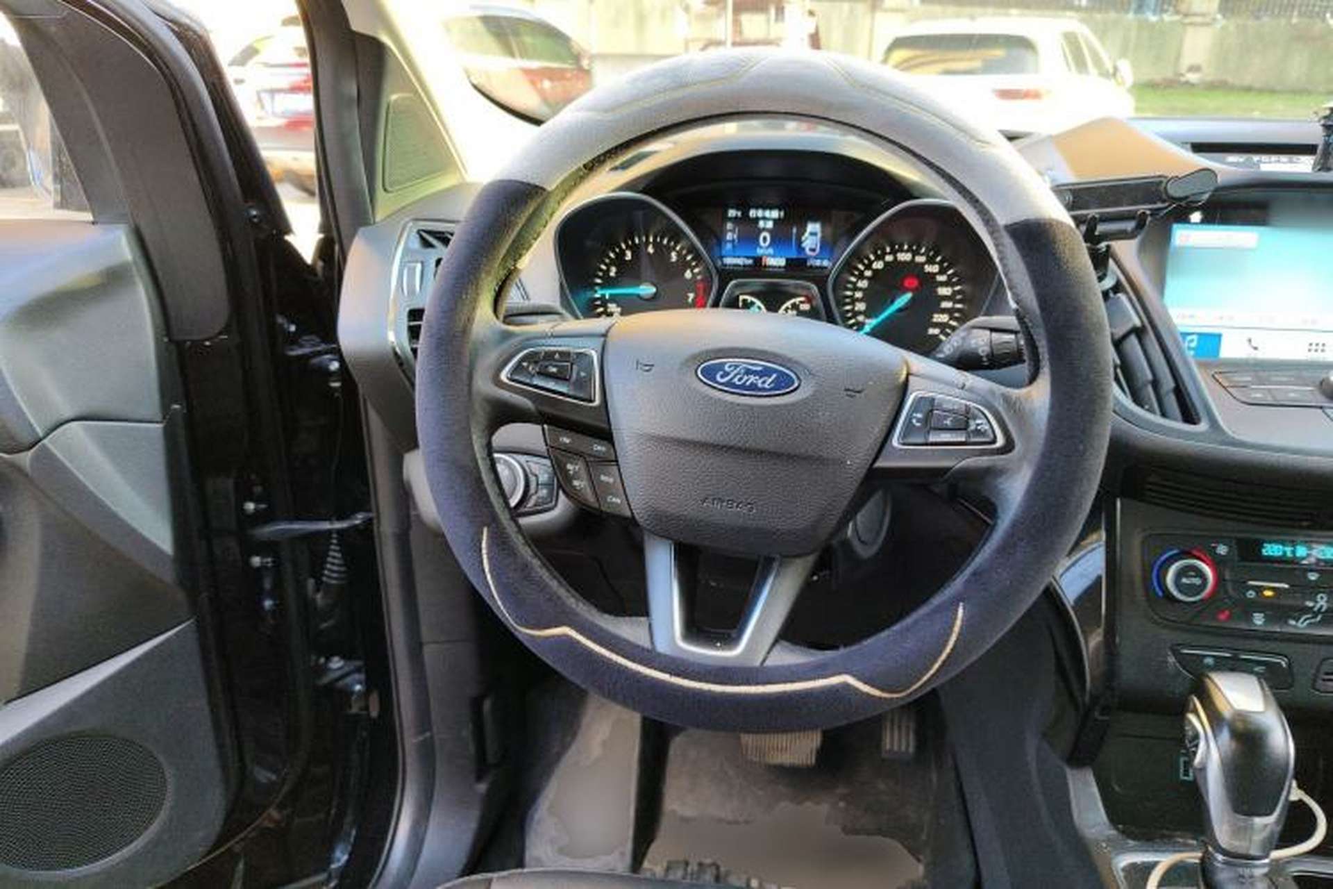 Used Ford Kuga 2018 EcoBoost 245 Four-Wheel Drive Luxury Wing Model Steering Wheel
