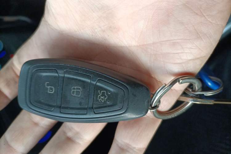 Used Ford Kuga 2018 Facelifted EcoBoost 180 Two-Wheel Drive Luxury Wing Edition Vehicle Key