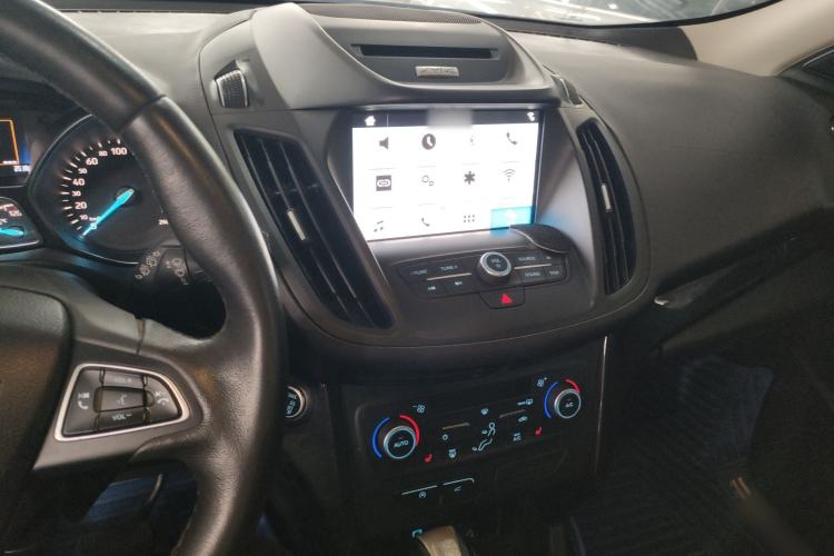 Used Ford Kuga 2018 EcoBoost 180 Two-Wheel-Drive Luxury Wing Edition Interior 2