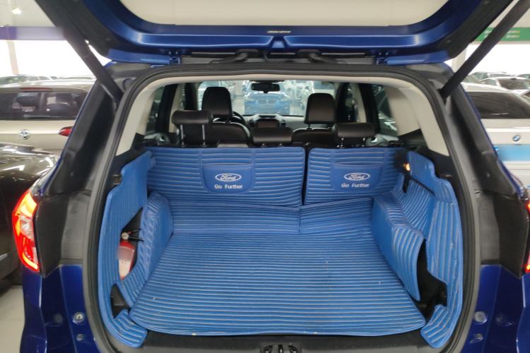 Used Ford Kuga 2018 EcoBoost 180 Two-Wheel-Drive Luxury Wing Edition Trunk