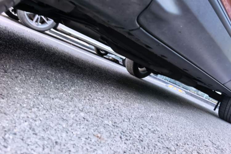 Used Ford Kuga 2018 Facelifted EcoBoost 180 Two-Wheel-Drive Platinum Wing Edition Chassis Front Left
