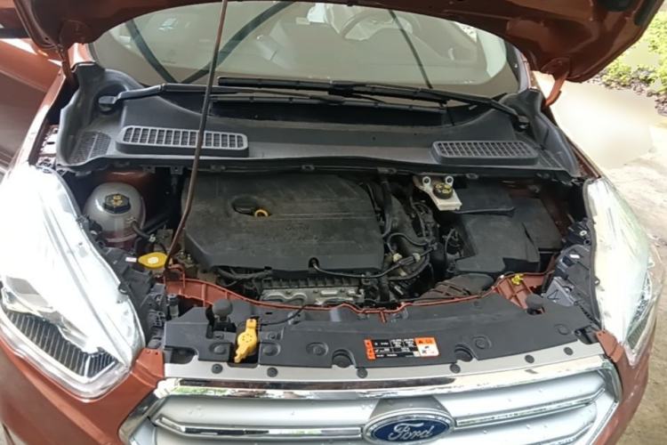 Used Ford Kuga 2018 Facelifted EcoBoost 180 Two-Wheel-Drive Platinum Wing Edition Engine Bay