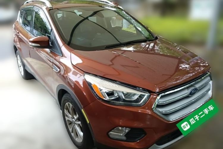 Used Ford Kuga 2018 Facelifted EcoBoost 180 Two-Wheel-Drive Platinum Wing Edition Front Right 45 Deg