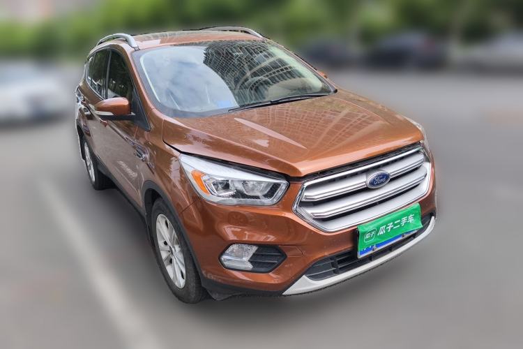 Used Ford Kuga 2018 EcoBoost 180 Two-Wheel-Drive Platinum Edition Front Right 45 Deg