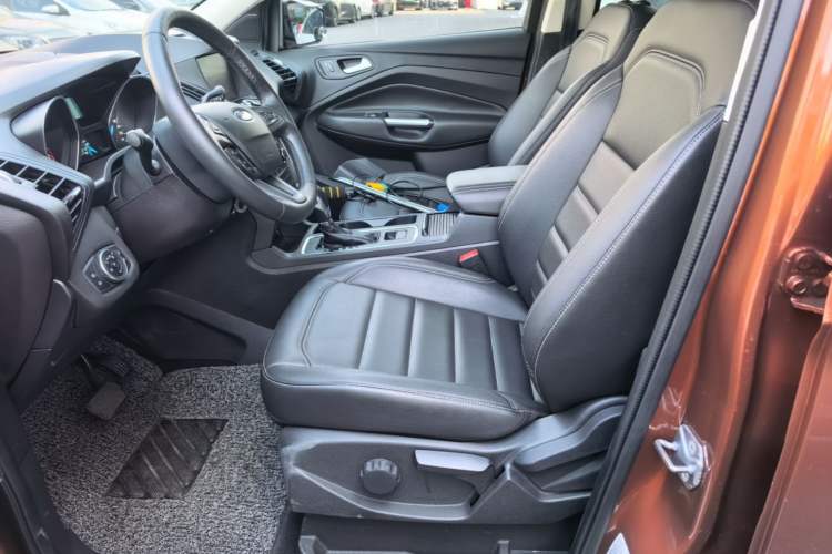 Used Ford Kuga 2018 Facelifted EcoBoost 180 Two-Wheel-Drive Platinum Wing Edition Left Front Seat