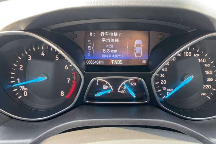 Used Ford Kuga 2018 EcoBoost 180 Two-Wheel-Drive Luxury Wing Edition Odometer Close Up