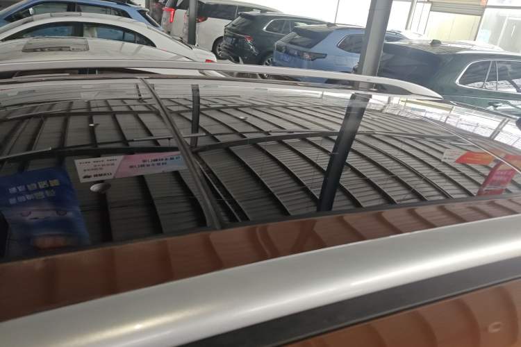 Used Ford Kuga 2018 EcoBoost 180 Two-Wheel-Drive Platinum Edition Roof