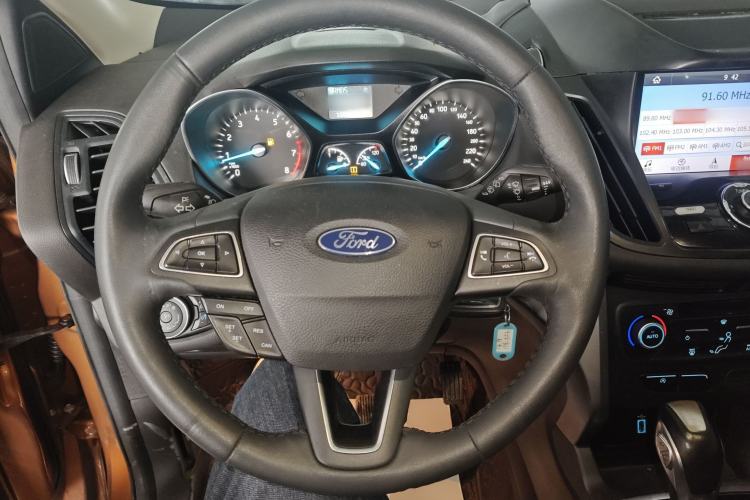 Used Ford Kuga 2018 EcoBoost 180 Two-Wheel-Drive Platinum Edition Steering Wheel