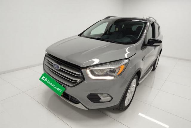 Ford Kuga 2018 EcoBoost 180 Two-Wheel-Drive Platinum Edition de segunda mano