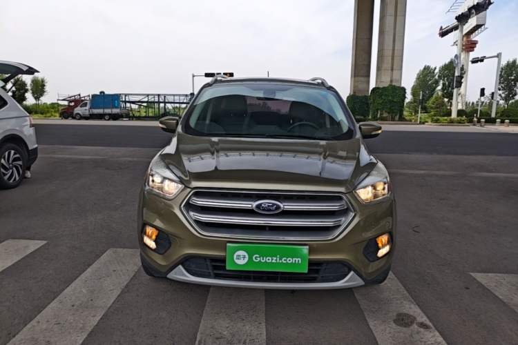 Used Ford Kuga 2018 EcoBoost 180 Two-Wheel-Drive Platinum Edition Front