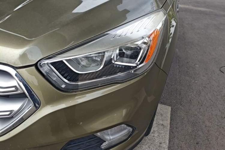 Used Ford Kuga 2018 EcoBoost 180 Two-Wheel-Drive Platinum Edition Left Front Headlight