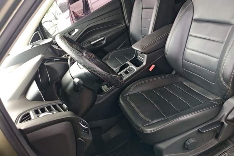 Used Ford Kuga 2018 EcoBoost 180 Two-Wheel-Drive Platinum Edition Left Front Seat