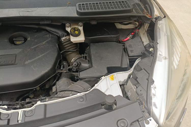 Used Ford Kuga 2018 Facelifted EcoBoost 245 Four-Wheel Drive Prestige Trim Engine Bay Left