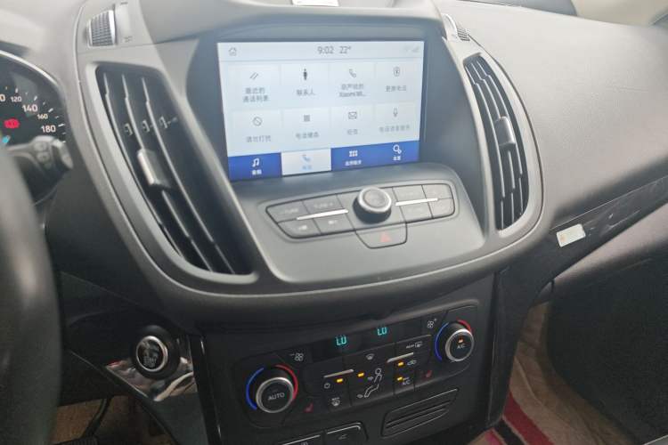 Used Ford Kuga 2018 EcoBoost 245 Four-Wheel Drive Luxury Wing Model Audio And AC Panel