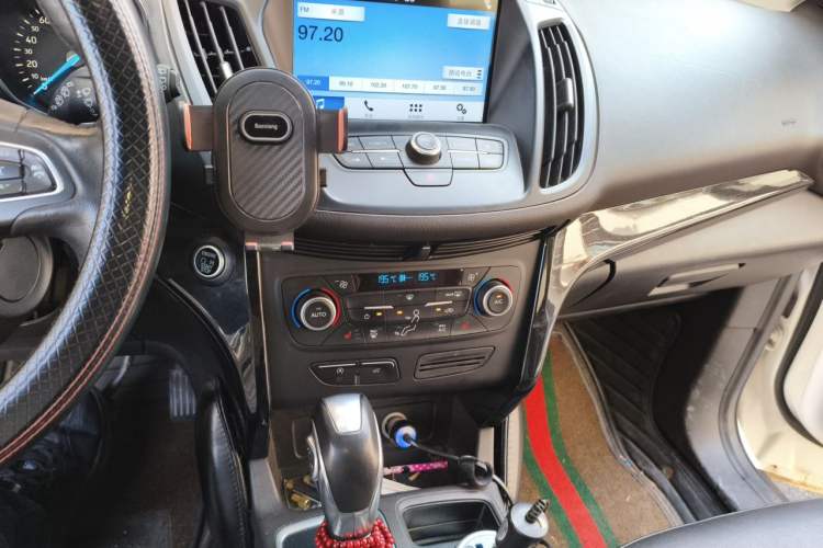 Used Ford Kuga 2018 Facelifted EcoBoost 180 Two-Wheel Drive Luxury Wing Edition Audio And AC Panel