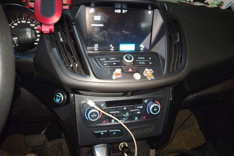 Used Ford Kuga 2018 Facelifted EcoBoost 180 Two-Wheel Drive Luxury Wing Edition Audio And AC Panel