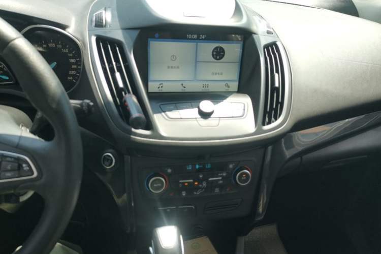 Used Ford Kuga 2018 Facelifted EcoBoost 180 Two-Wheel Drive Luxury Wing Edition Audio And AC Panel