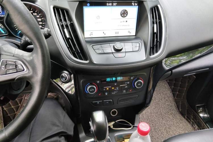 Used Ford Kuga 2018 EcoBoost 245 Four-Wheel Drive Luxury Wing Model Audio And AC Panel