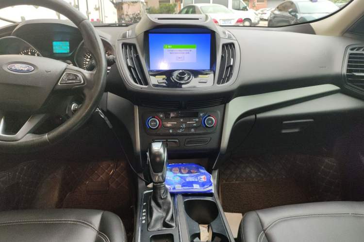 Used Ford Kuga 2018 Facelifted EcoBoost 180 Two-Wheel-Drive Platinum Wing Edition Audio And AC Panel