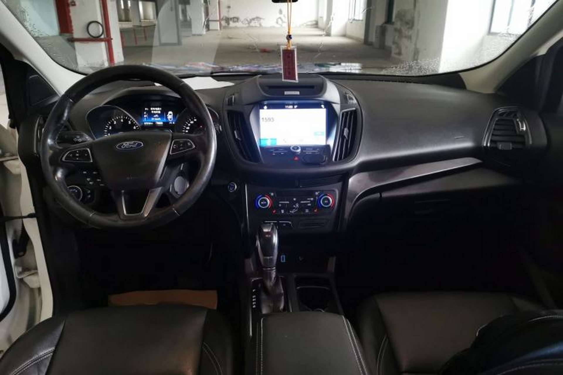Used Ford Kuga 2018 EcoBoost 180 Two-Wheel-Drive Luxury Wing Edition Center Console