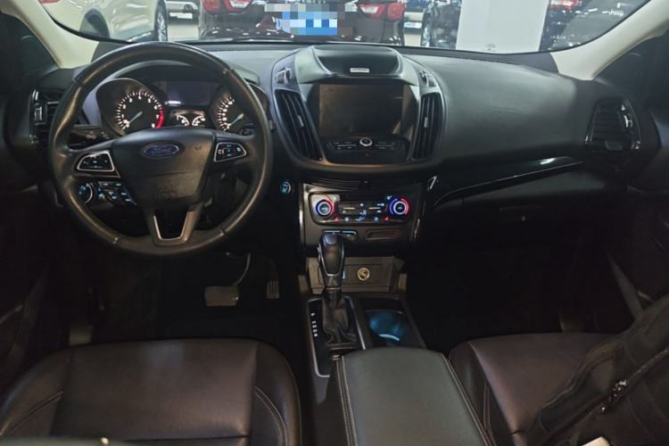 Used Ford Kuga 2018 Facelifted EcoBoost 180 Two-Wheel Drive Luxury Wing Edition Center Console