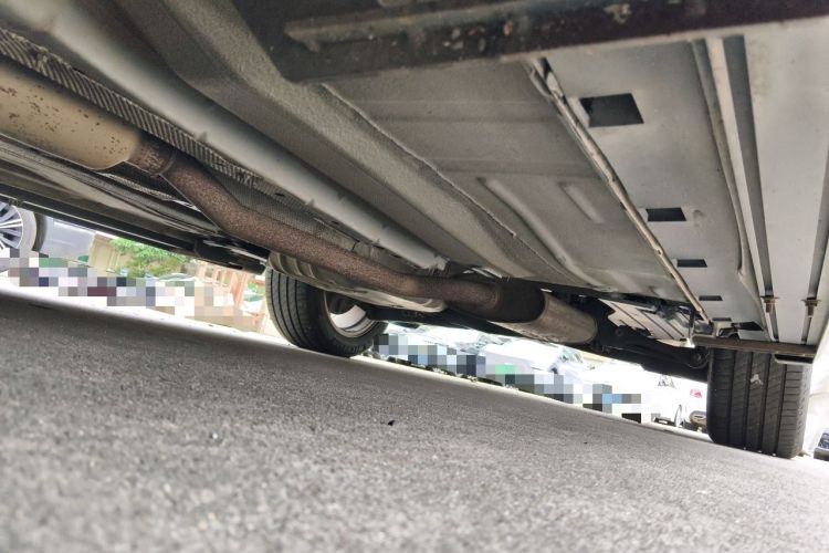 Used Ford Kuga 2018 EcoBoost 180 Two-Wheel-Drive Platinum Edition Chassis Front Left